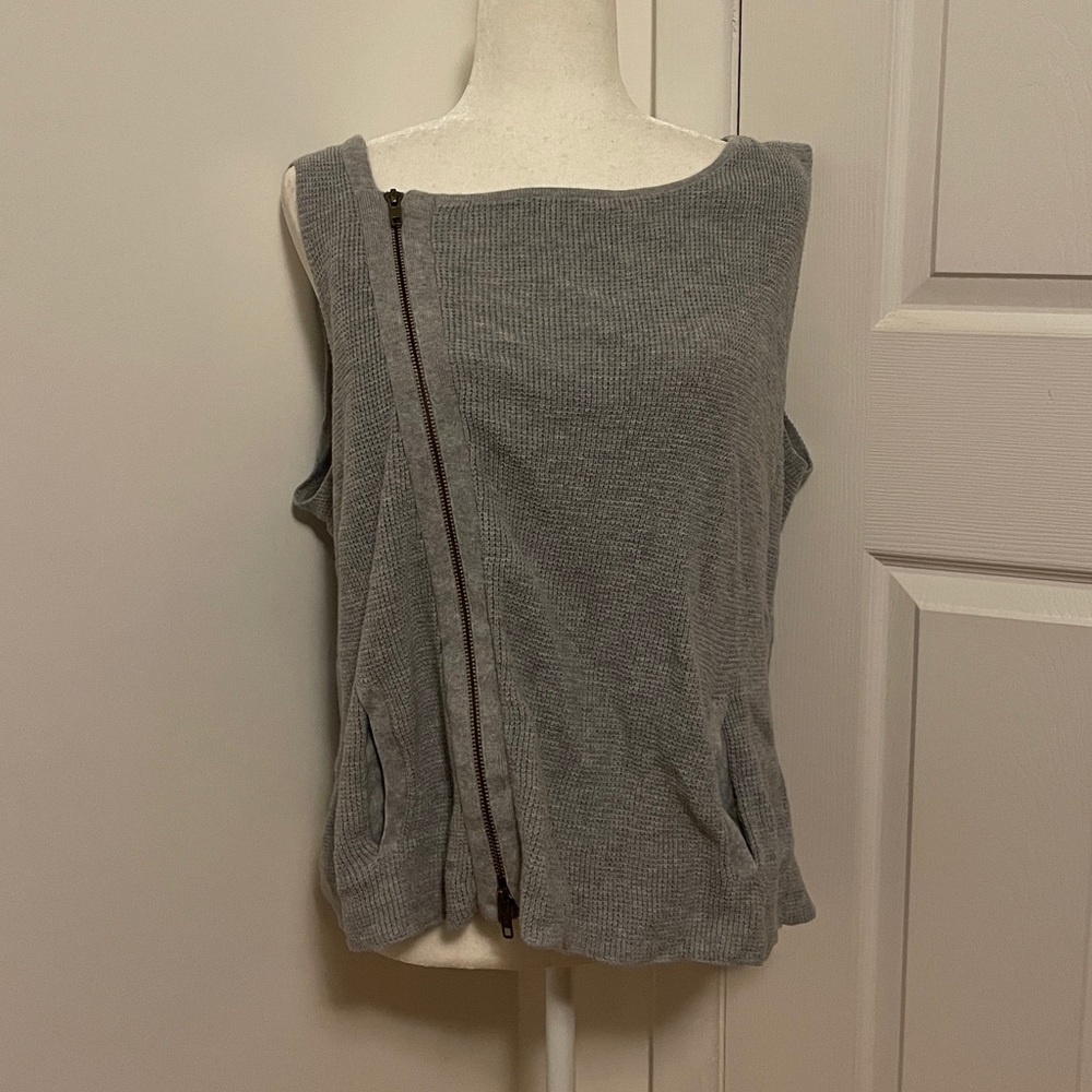 Eileen Fisher Organic Cotton Asymmetrical Zip Vest lightweight slouchy grey GUC